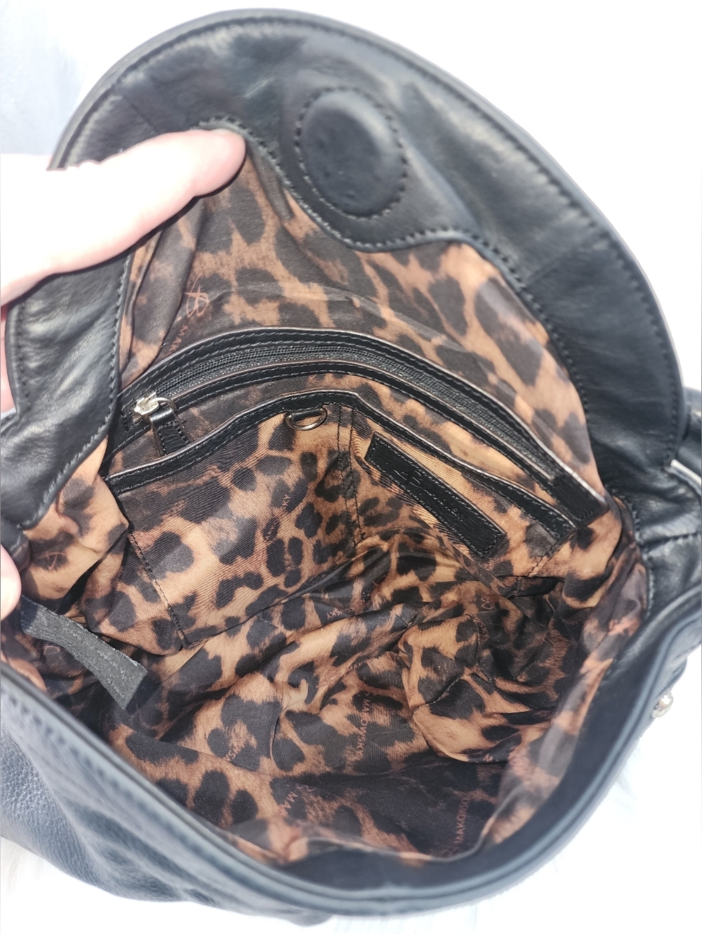 B. Makowsky hobo/shoulder bag, Black Leather, Ruched Front, Braided Strap - Picture 8 of 10